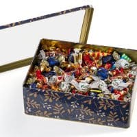 Bland-selv slik i kasser i Metaldåse 2 kg